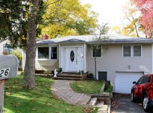 26 Seneca Trl, Sparta, NJ 07871