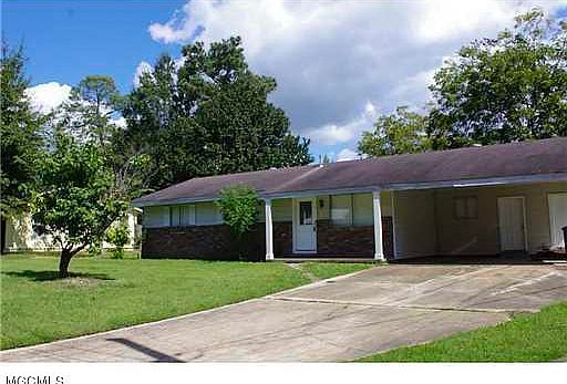 2nd image of 710 Twin Oaks Dr