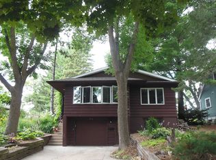 592 Park Ln, Madison, WI 53711