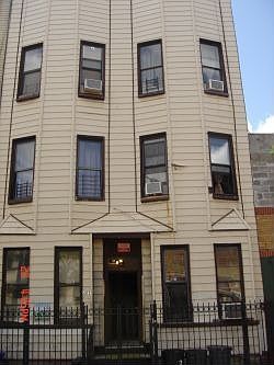 1st image of 289 Bleecker St