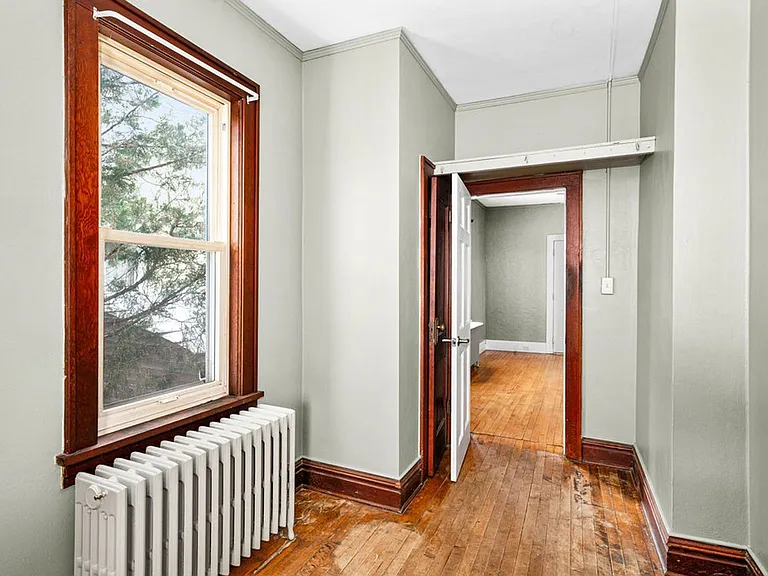 16 W 9th St — Photo 10