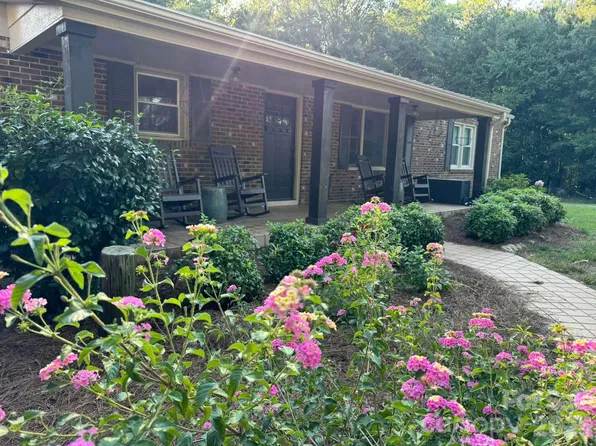 2240 Candor Troy Rd, Candor, NC 27229