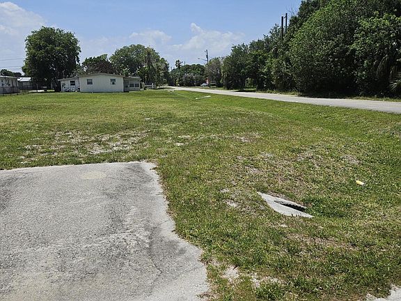4th image of 1909 N 16th Street