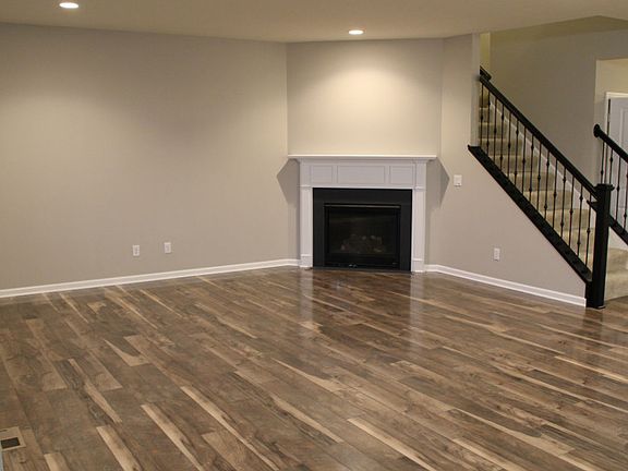 5th image of 8288 Cottonwood Ln N