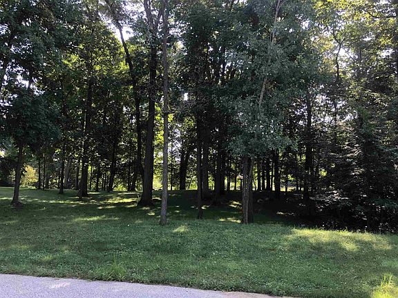 2nd image of 56178 Whispering Hill Dr