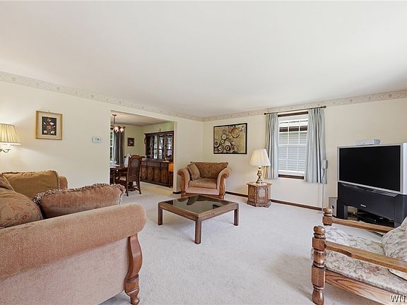4th image of 85 Heritage Rd E