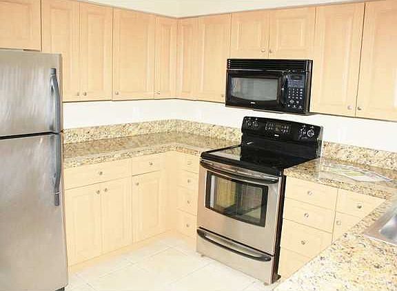 5th image of 5000 NW 79th Ave APT 108