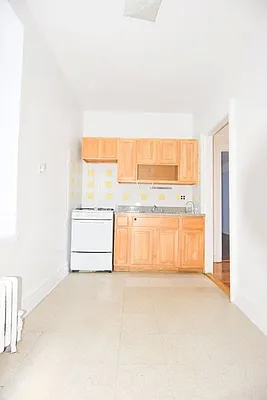 Sold by Gelfand Realty Inc | media 4