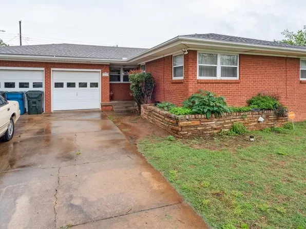 813 E Carroll Ln, Midwest City, OK 73110