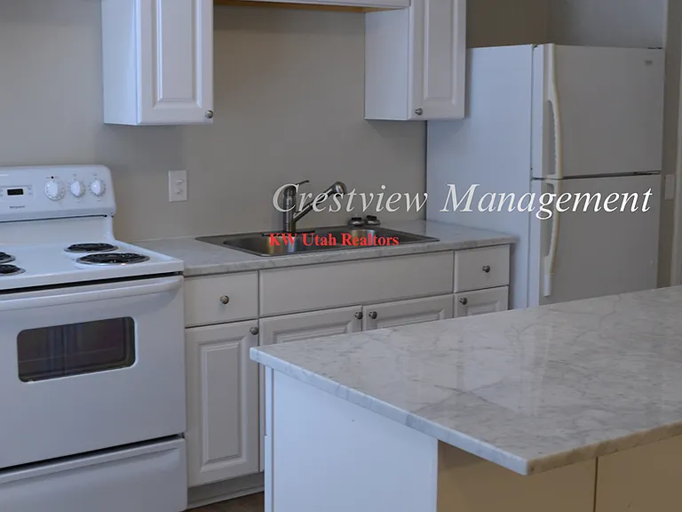2BR Apartment Close to Daybreak Marina and Trails — Photo 3