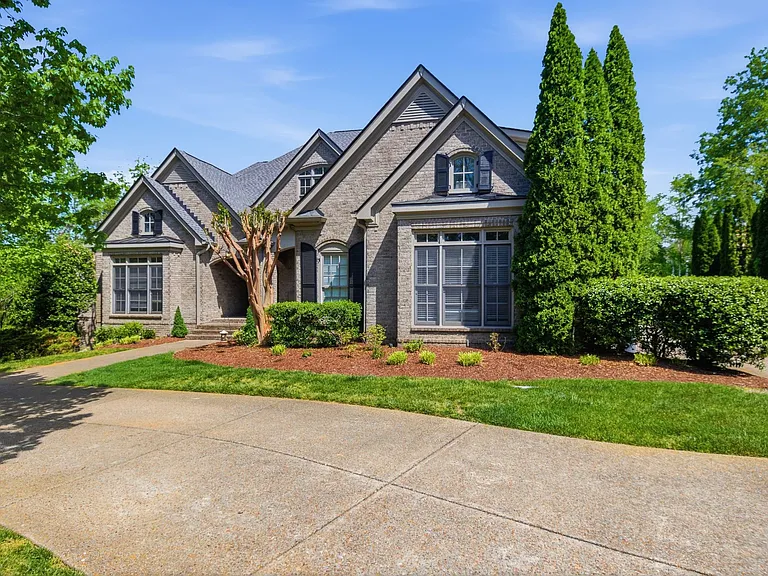 23 Sawgrass Ln — Photo 2