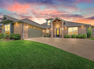 28 N Shore Cir, Waco, TX 76708