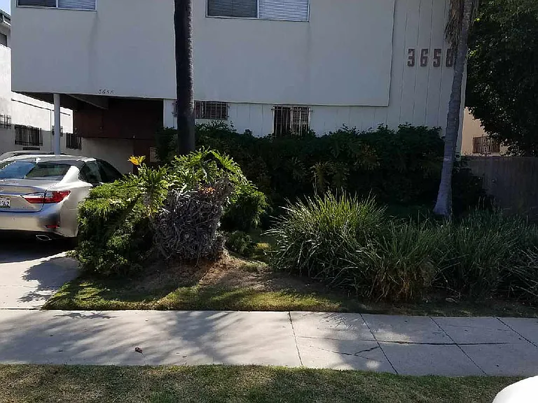 3658 Mentone Ave #4 — Photo 13
