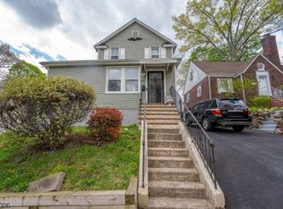 100 Washington Pl, Teaneck, NJ 07666