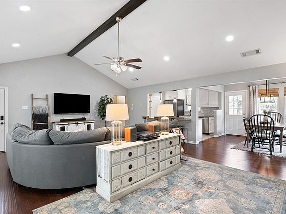 2nd image of 205 Tharp Dr
