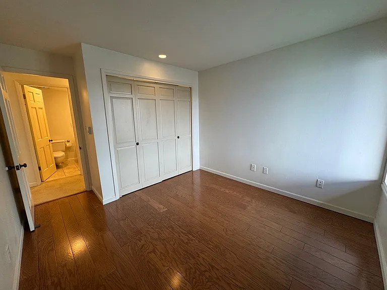 2330 43rd Ave E #1 — Photo 38