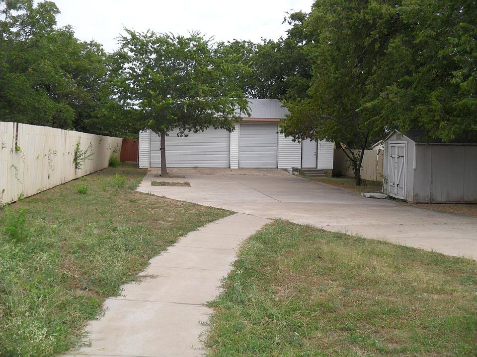 2nd image of 227 Red Wing Dr