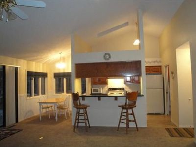 2 Wolverton Ln, Bella Vista, AR, 72714