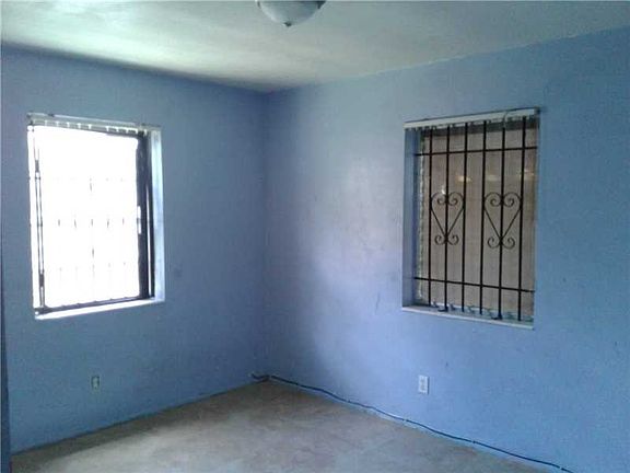 5th image of 3421 NW 5th Pl