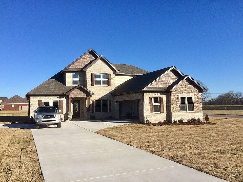 1st image of 34 Ivy Dr