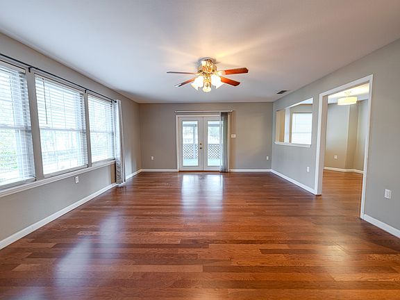 5th image of 2508 Debden Ct
