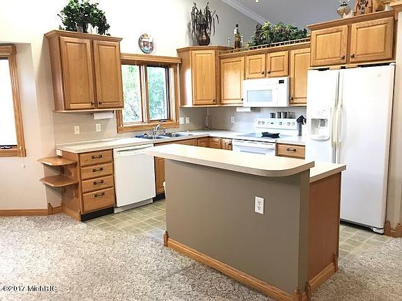 3rd image of 2155 Creekside Dr SW #43
