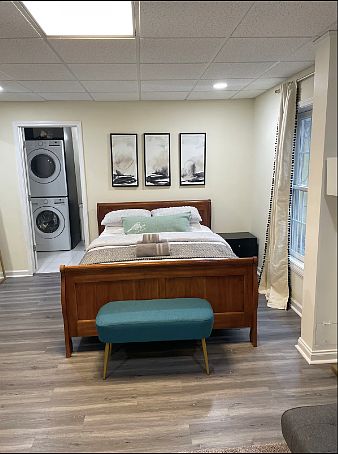 Queen size bed