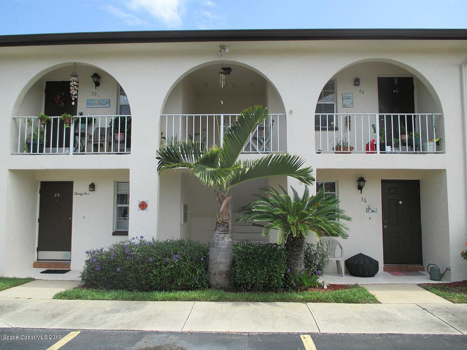 1st image of 1047 Small Ct APT 40