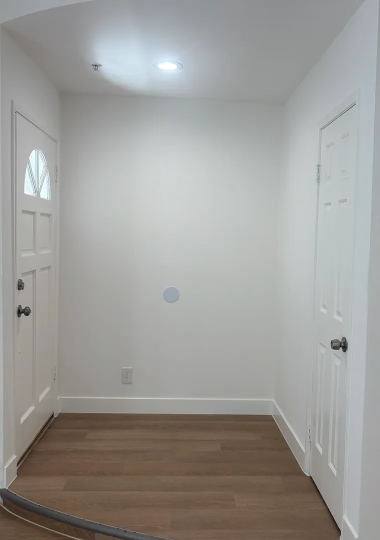 9919 Sepulveda Condominiums — Photo 4