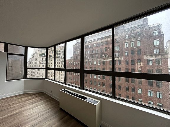 3rd image of 110 E 71st St Floor 11