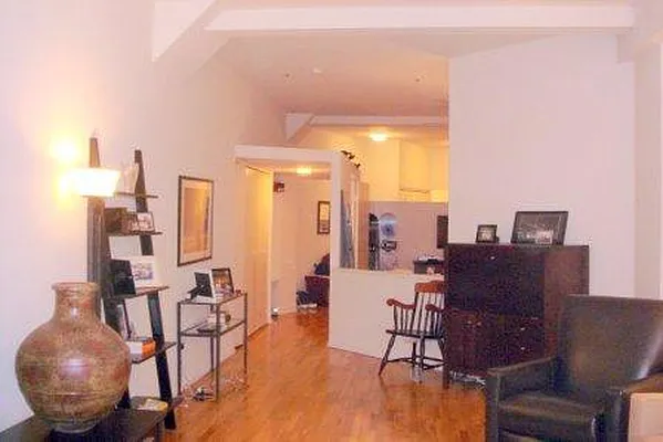 Rented by Mark David | media 9