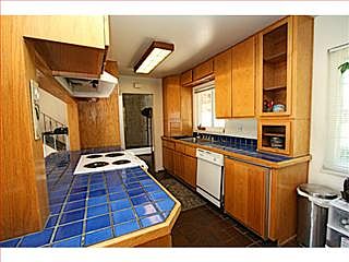 2nd image of 2972 Vivian Ln