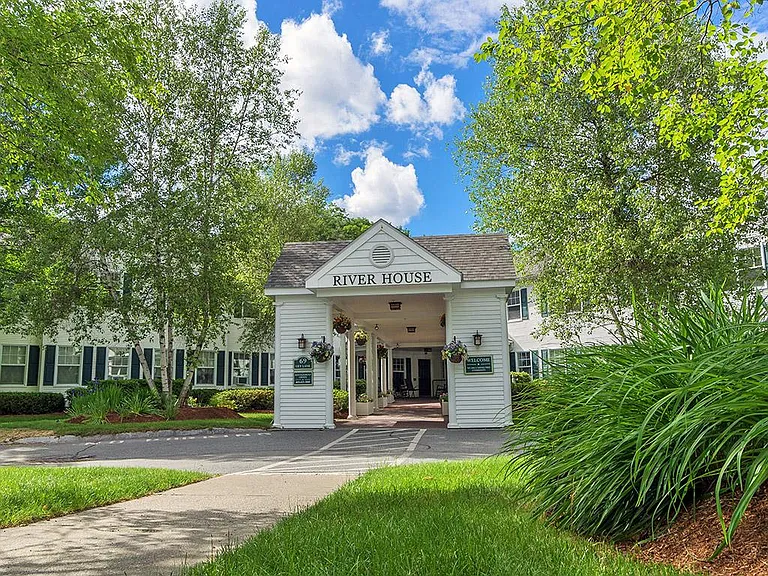 Quail Hollow Senior Living Community — Photo 12