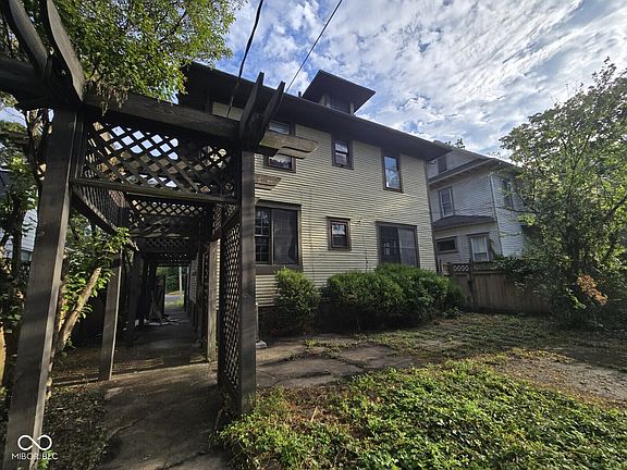 4th image of 1521 Ohio St