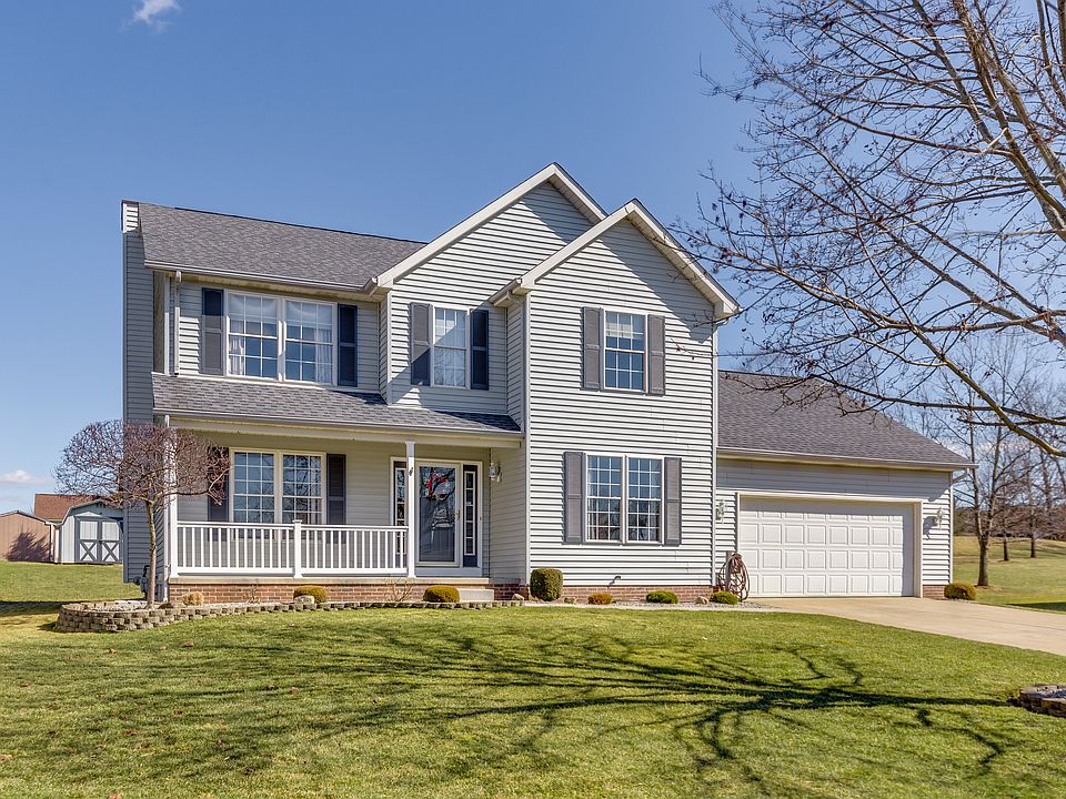 4 bed 2.5 bath Colonial