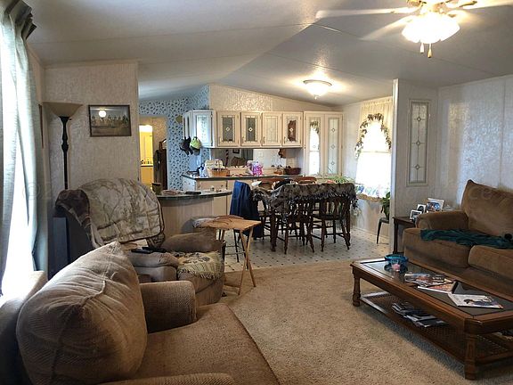 3rd image of 1702 Gwendolen Ave