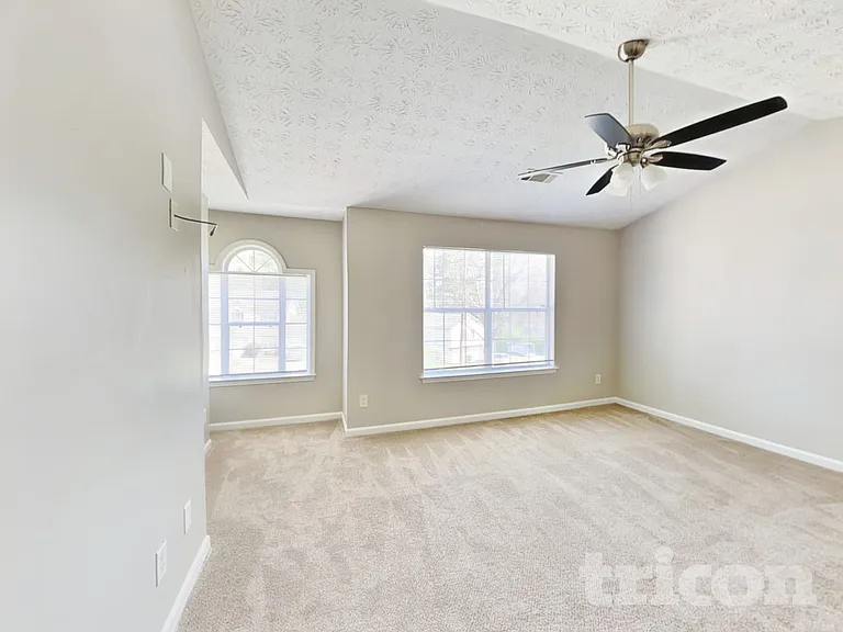 2277 Kilgore Ln — Photo 6