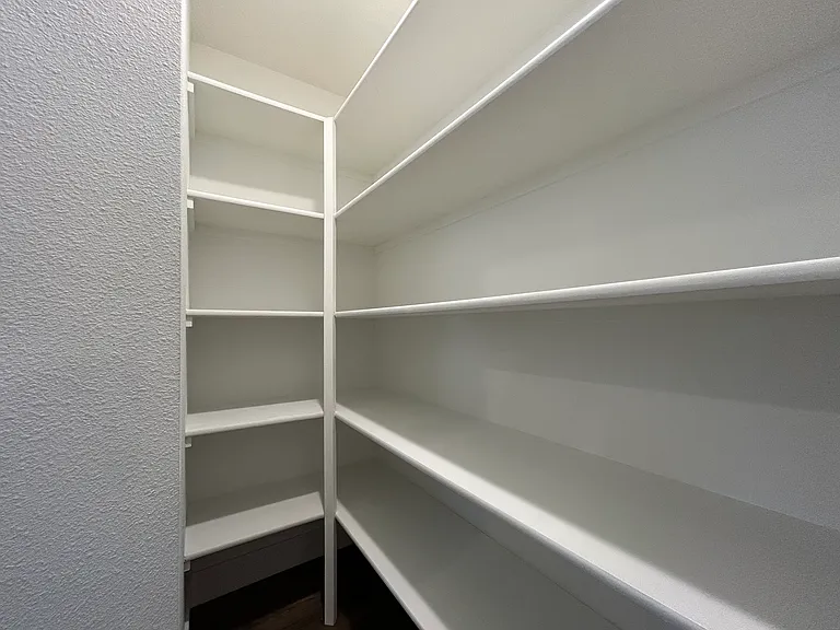 18222 SW Silvertip St #1 — Photo 7