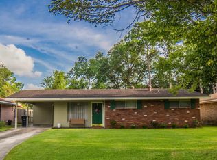 11582 E Black Oak Dr, Baton Rouge, LA 70815