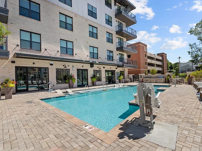The Holbrook at Town Center — Photo 6