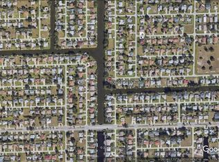 806 SE 21st Ave, Cape Coral, FL 33990