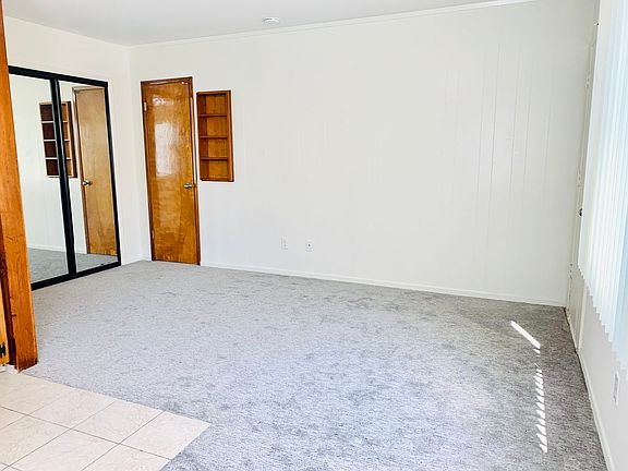 3rd image of 3264.5 Bayside Ln #0