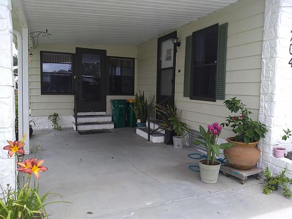 3rd image of 704 Bougainvillea Cir