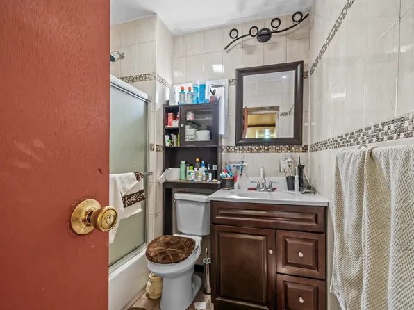 904 Avenue C image 9 of 15