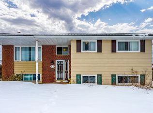 17 Wexford Rd, Cole Harbour, NS B2V 1R8