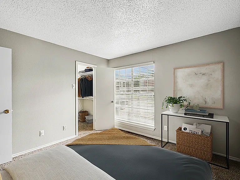 Westmoor Apartment Homes — Photo 35