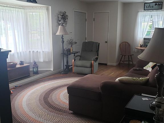 3rd image of 3471 Lycoming Mall Dr