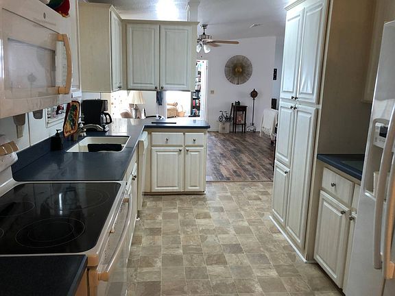 4th image of 15745 Breezy Point Dr #149