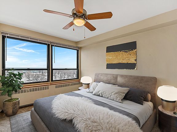 4th image of 4180 N Marine Dr APT 207