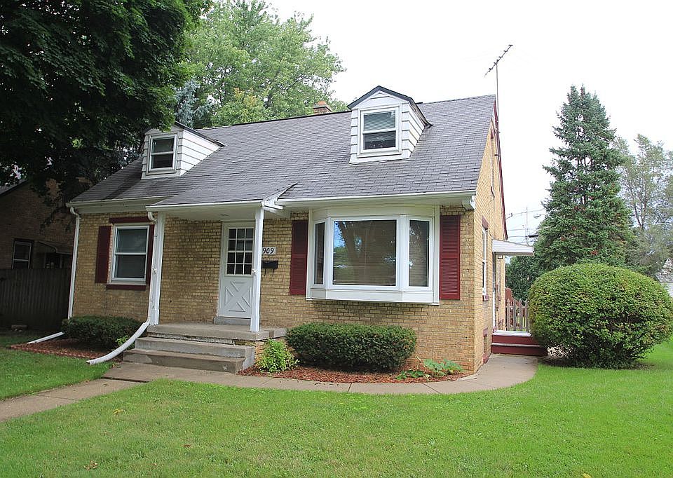 1st image of 909 S Grand Ave